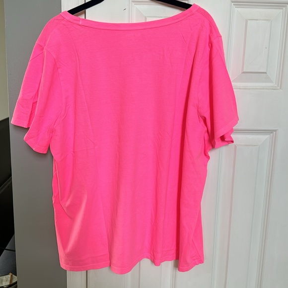 Old Navy T-Shirt - Picture 2 of 3